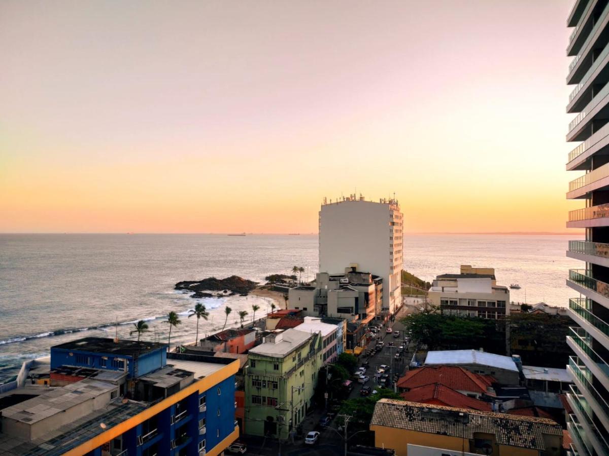 Smart Farol Da Barra - Vista Mar Com Varanda Arejada Apartment Salvador Exterior photo