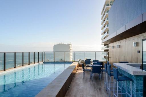 Smart Farol Da Barra - Vista Mar Com Varanda Arejada Apartment Salvador Exterior photo